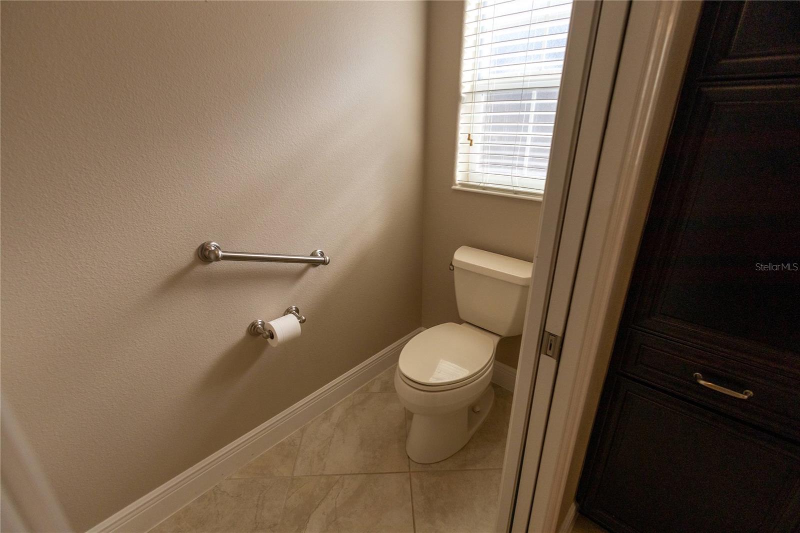 Image 17 of 67 For 2119 Chalmer Terrace