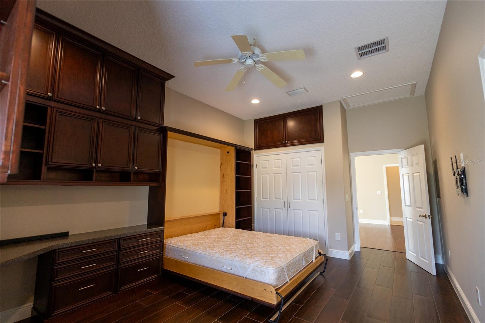 Image 25 of 67 For 2119 Chalmer Terrace