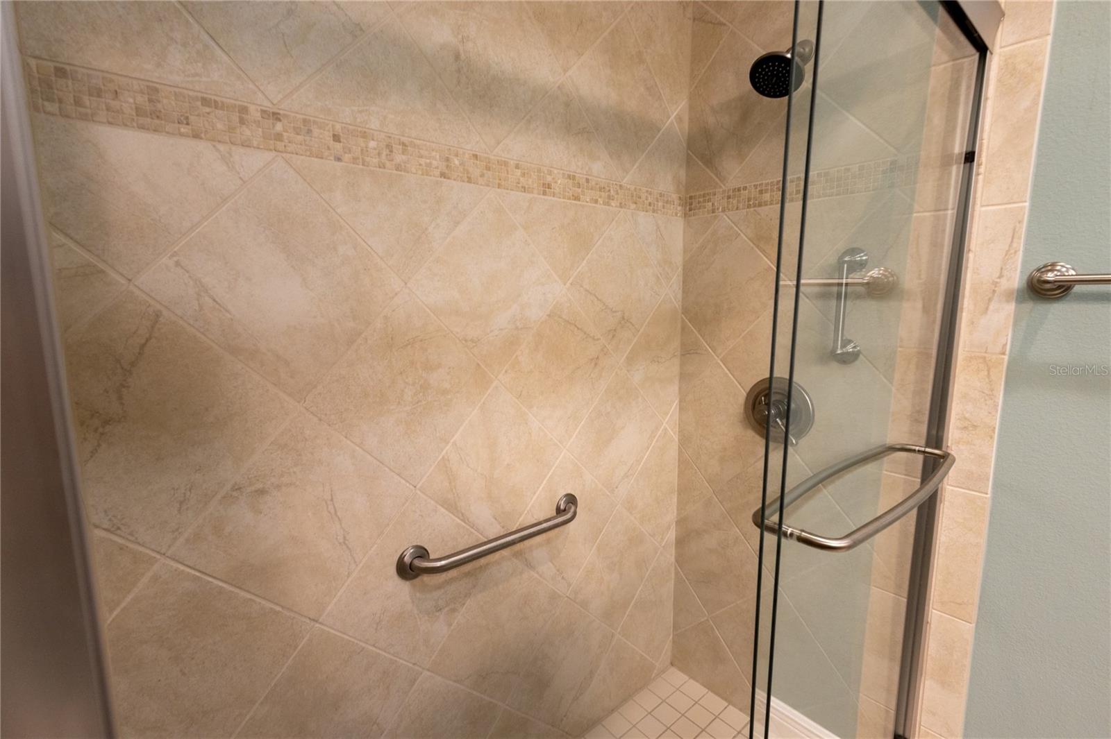 Image 47 of 67 For 2119 Chalmer Terrace