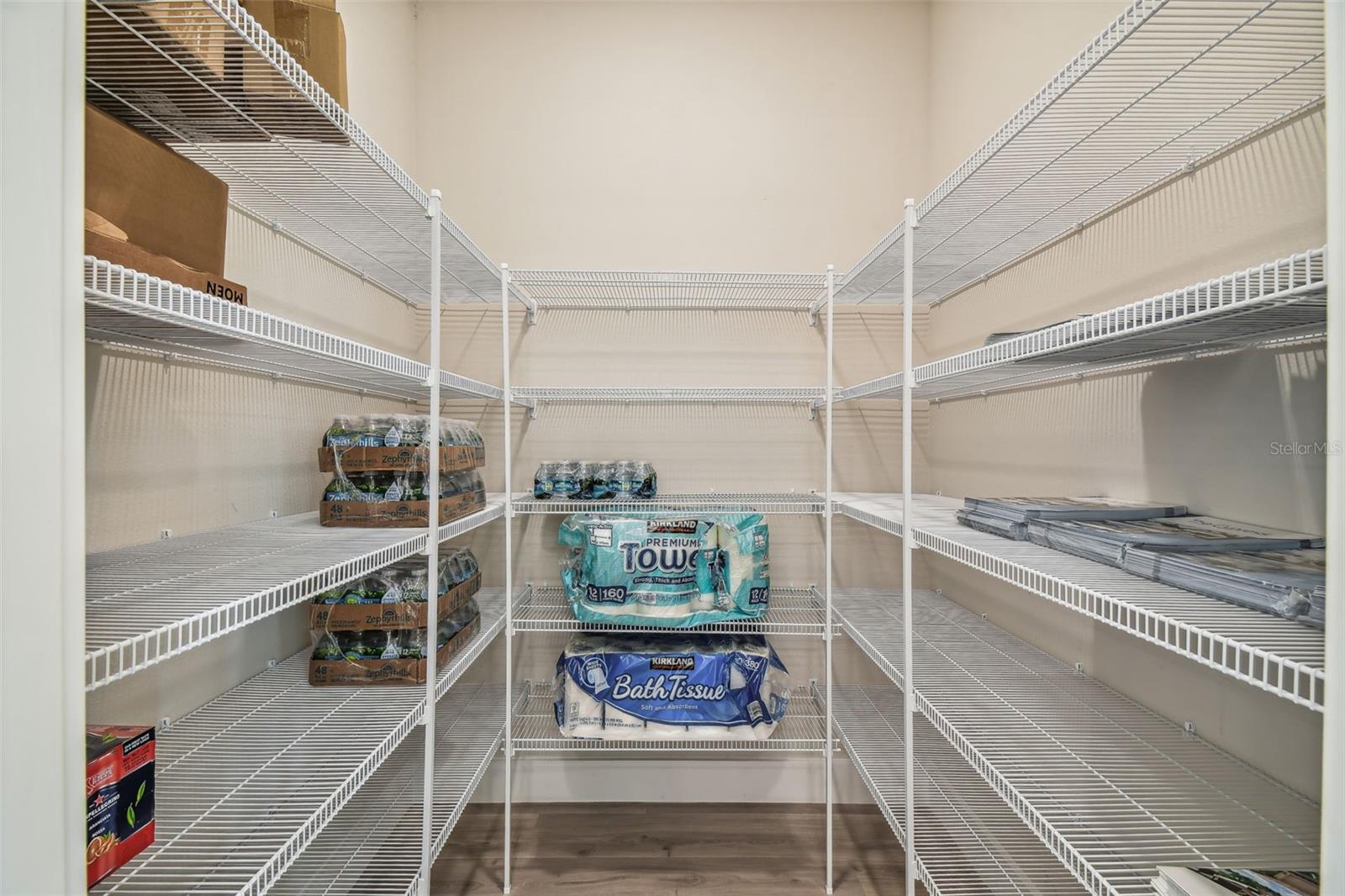 Image 22 of 100 For 6470 Summit View Drive