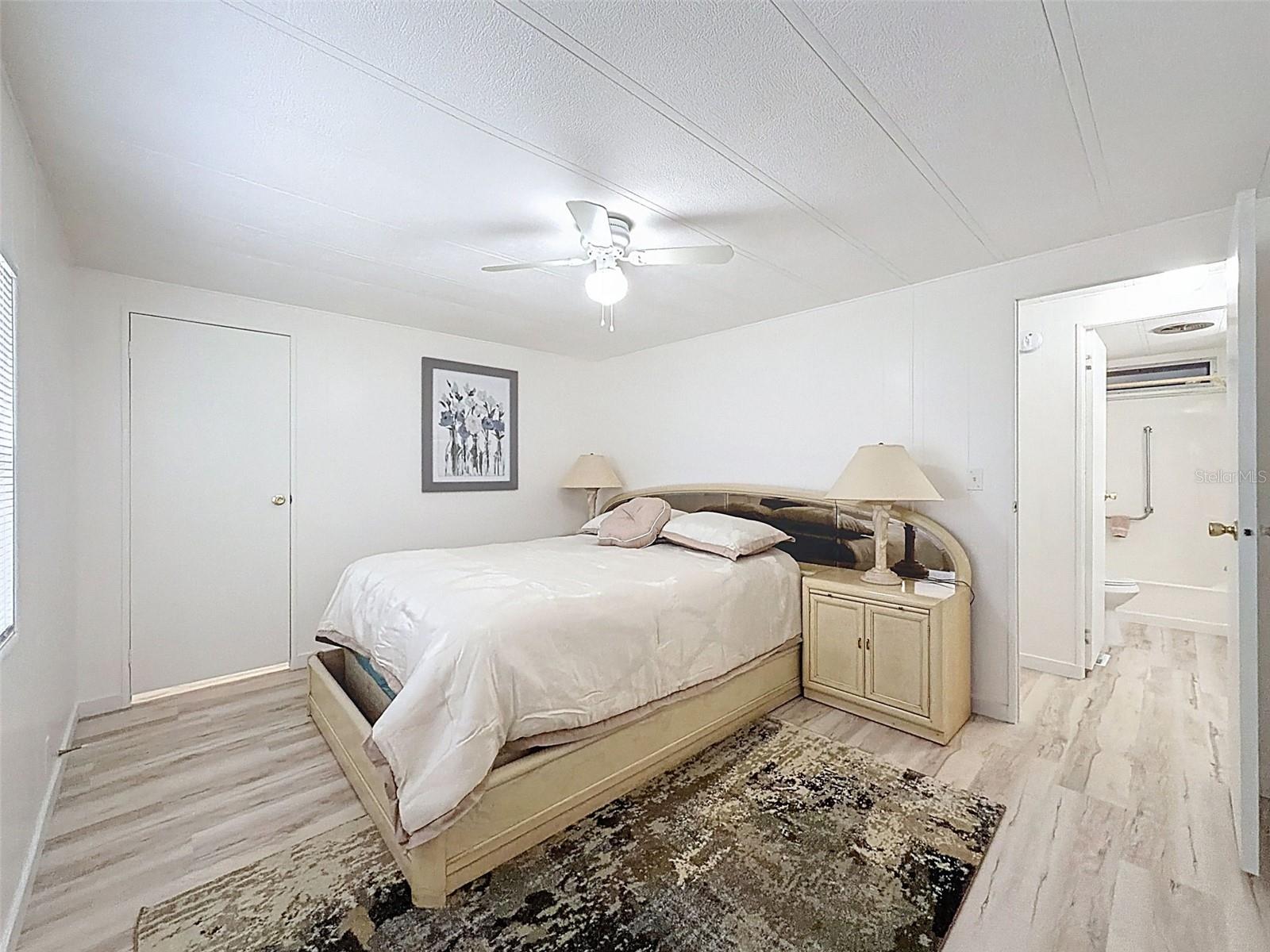 Image 16 of 31 For 12095 Walshwood Avenue