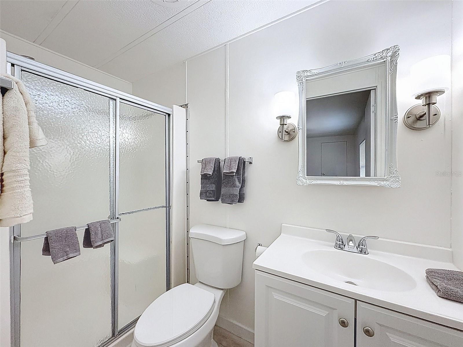 Image 18 of 31 For 12095 Walshwood Avenue