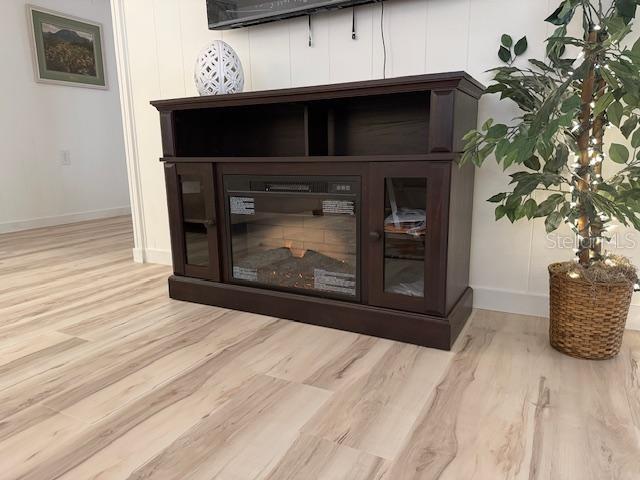 Image 8 of 31 For 12095 Walshwood Avenue