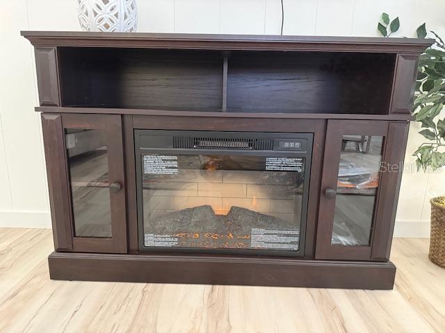 Image 9 of 31 For 12095 Walshwood Avenue