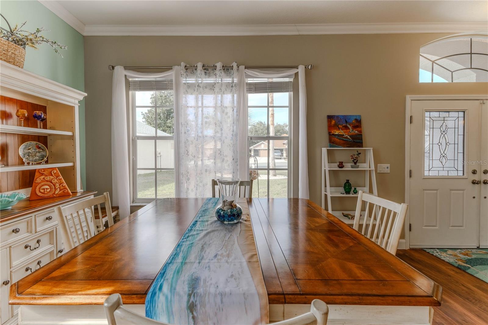 Image 14 of 80 For 320 Mcintosh Court