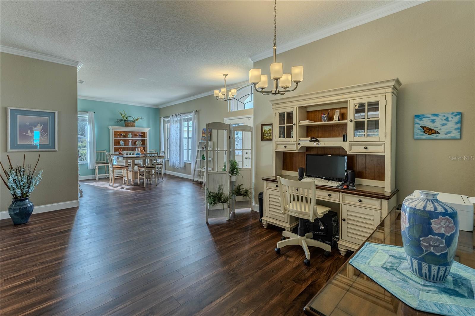 Image 18 of 80 For 320 Mcintosh Court