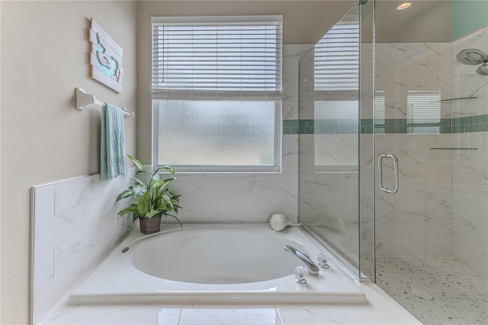 Image 46 of 80 For 320 Mcintosh Court