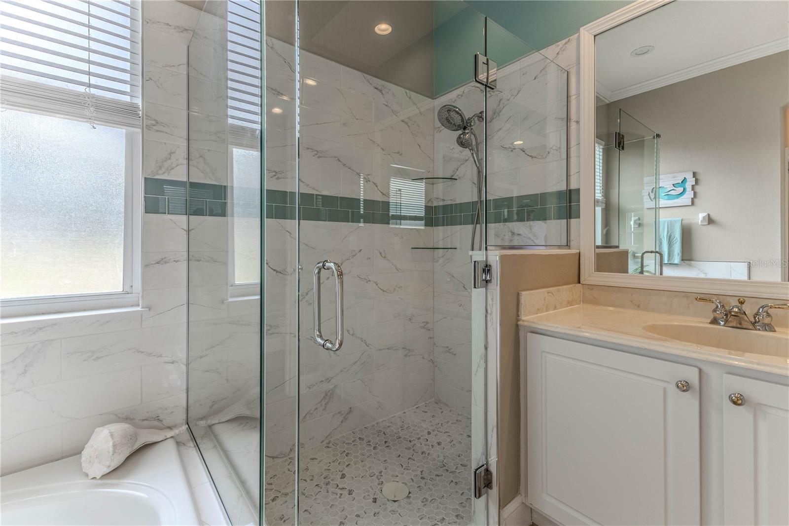 Image 47 of 80 For 320 Mcintosh Court