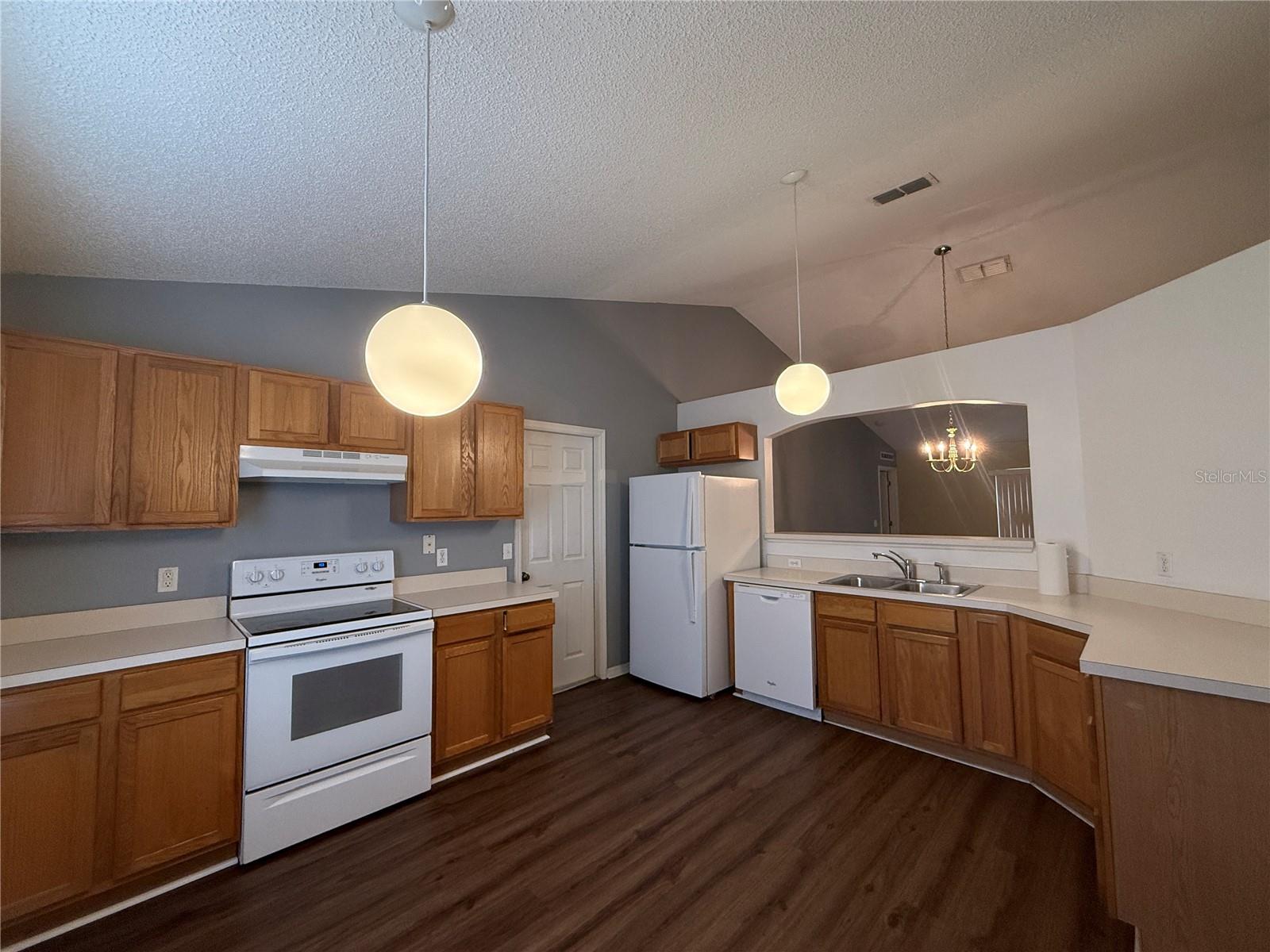 Image 6 of 21 For 2156 Deltona Boulevard