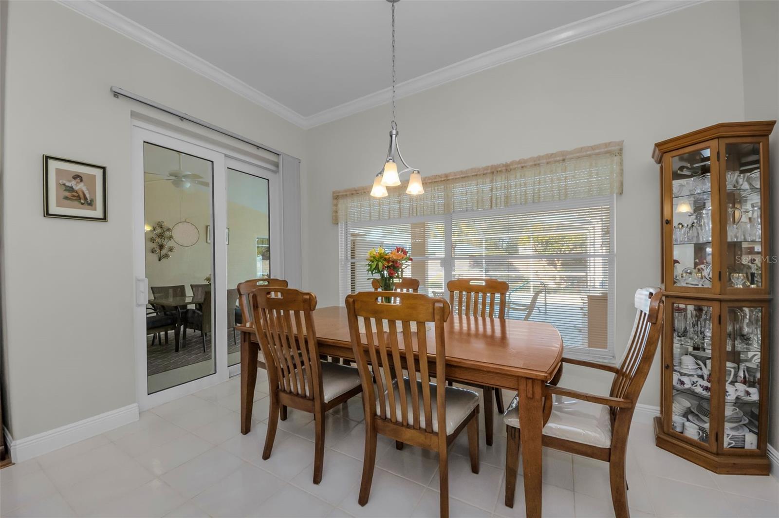 Image 25 of 54 For 1860 Kinsmere Drive