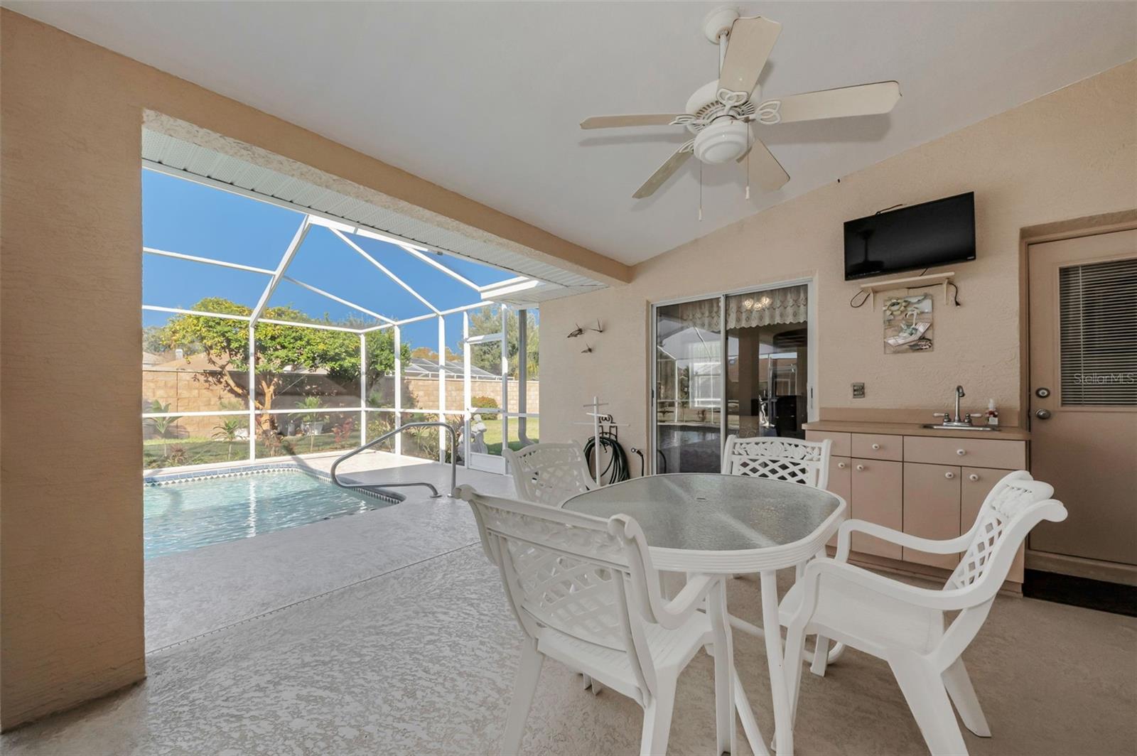 Image 38 of 54 For 1860 Kinsmere Drive