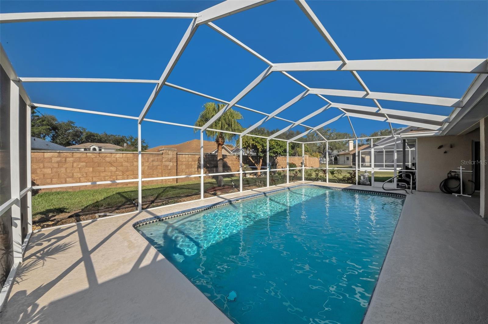 Image 41 of 54 For 1860 Kinsmere Drive