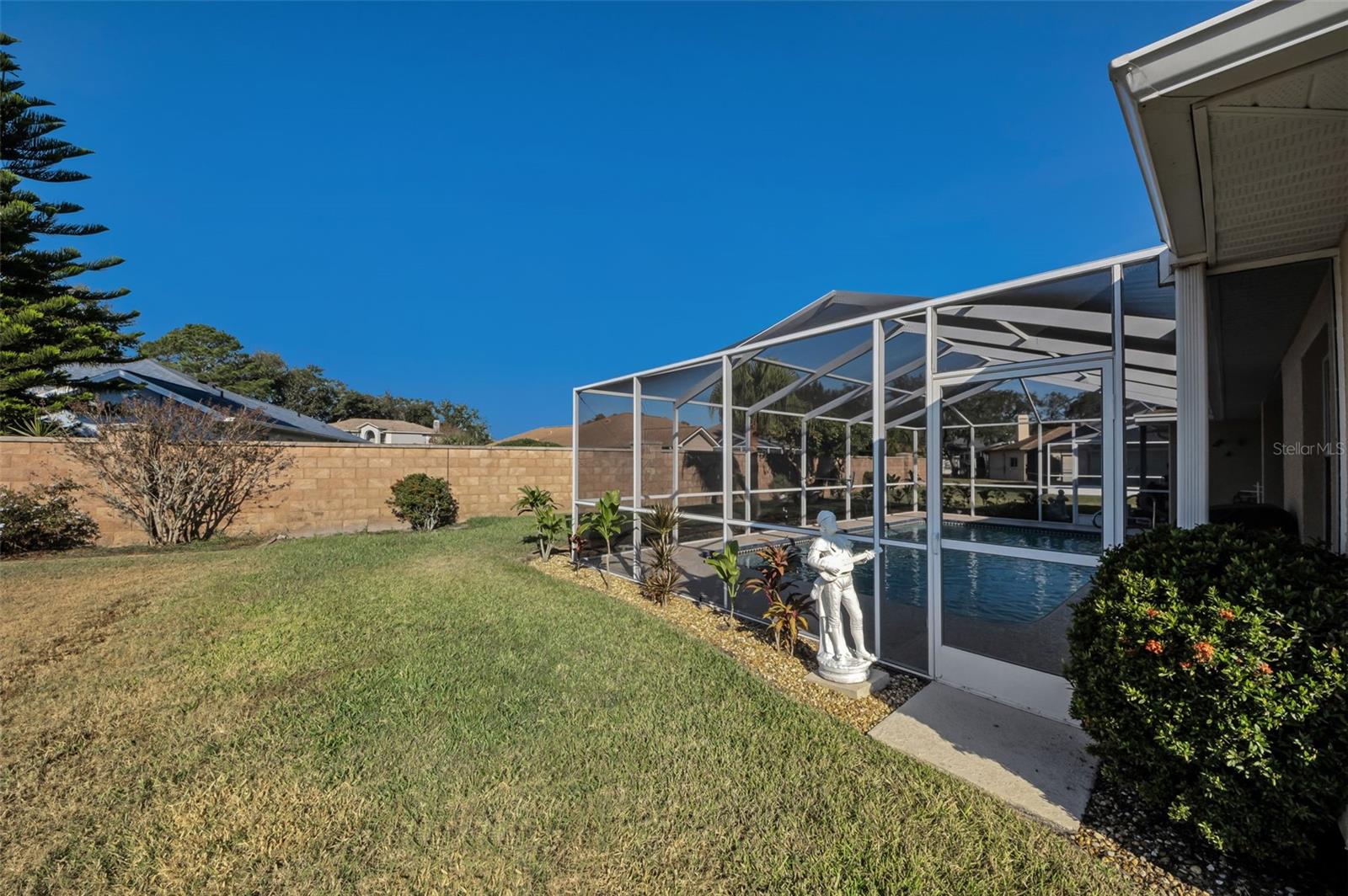 Image 44 of 54 For 1860 Kinsmere Drive