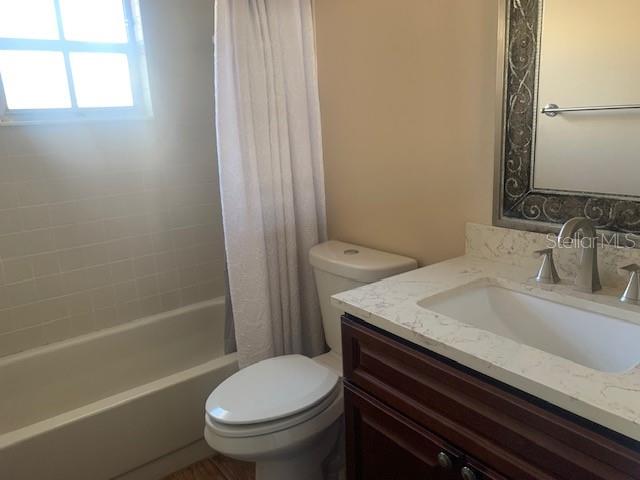 Image 3 of 7 For 3416 Claires Court