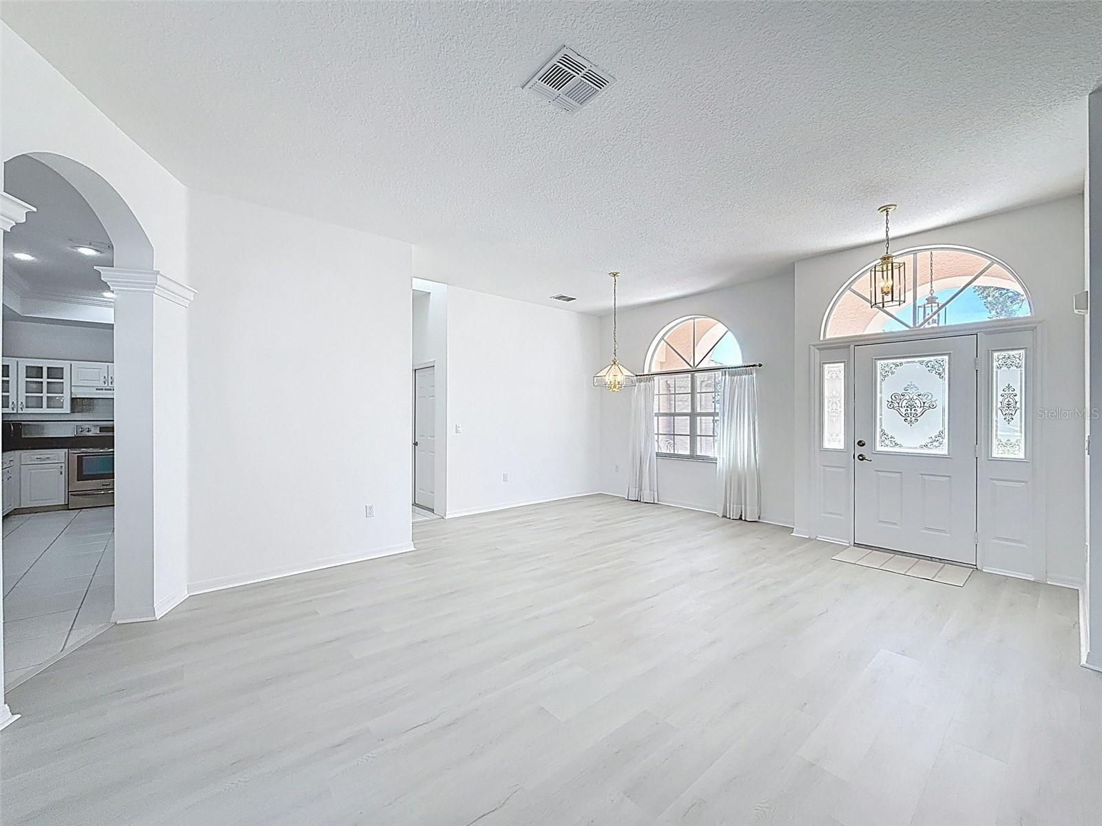 Image 10 of 57 For 11345 Long Hill Court