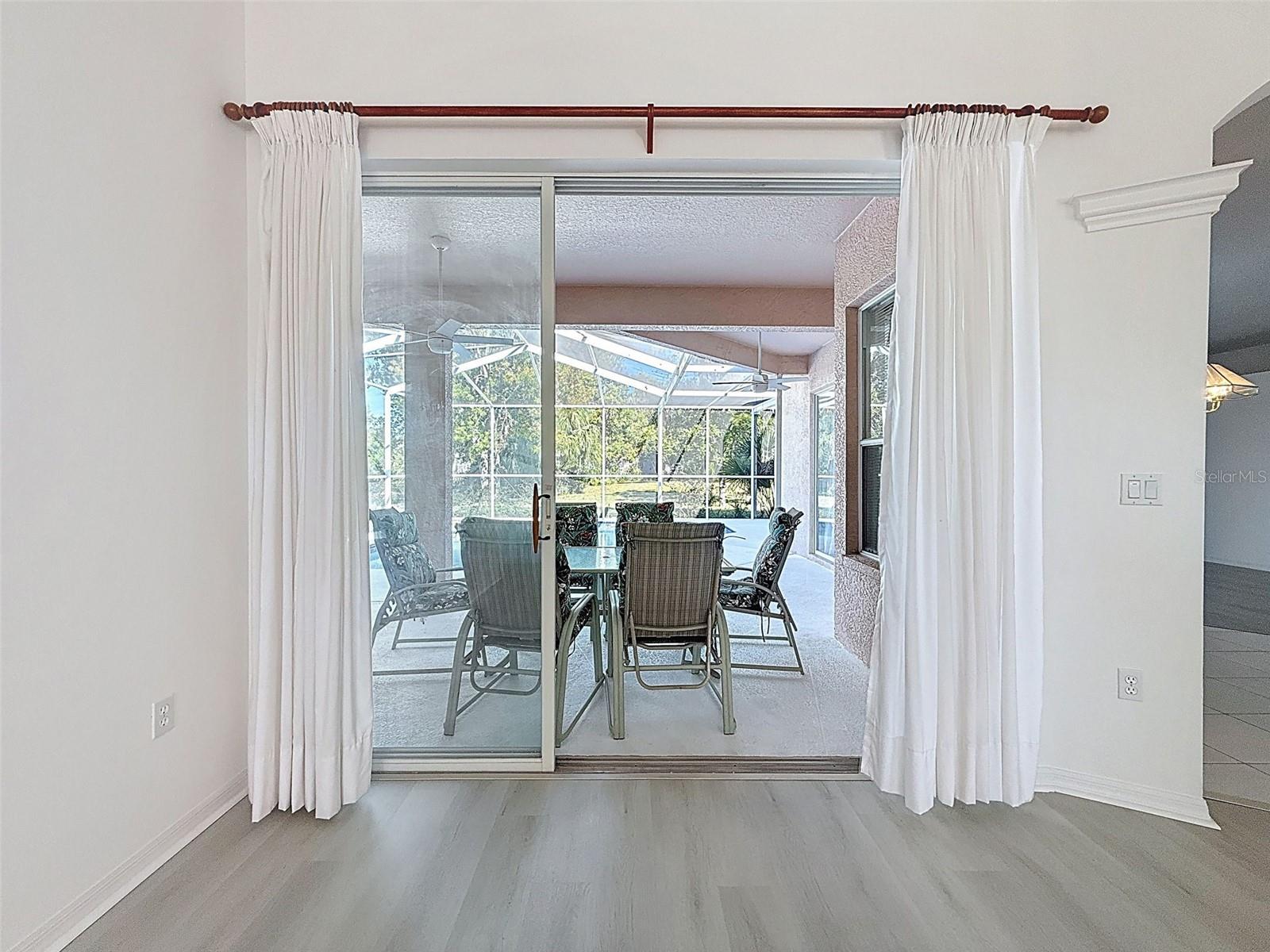 Image 11 of 57 For 11345 Long Hill Court