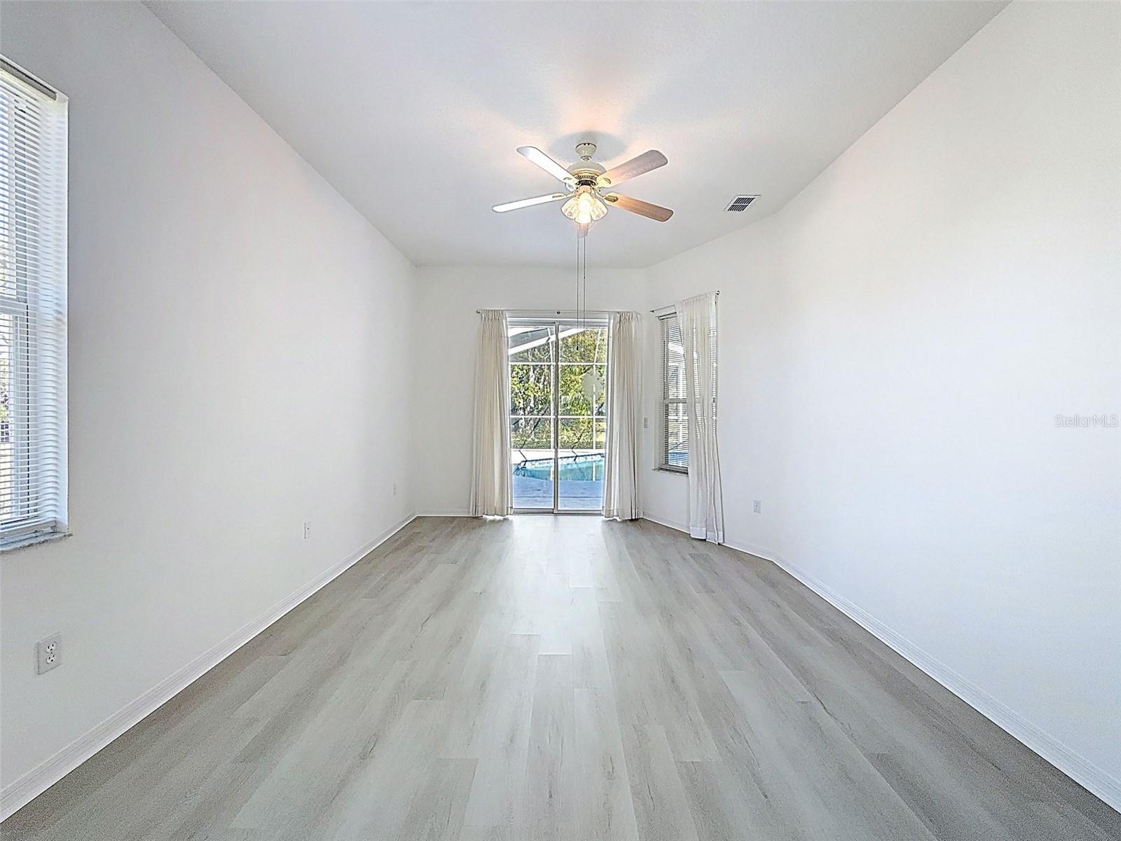 Image 13 of 57 For 11345 Long Hill Court