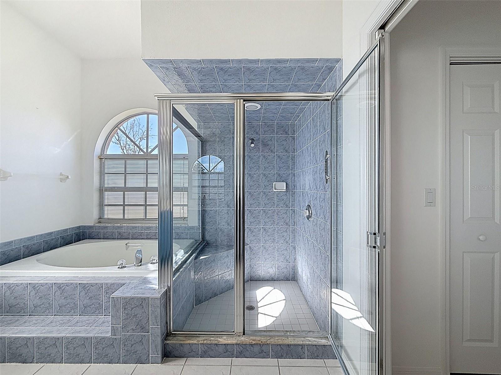 Image 19 of 57 For 11345 Long Hill Court