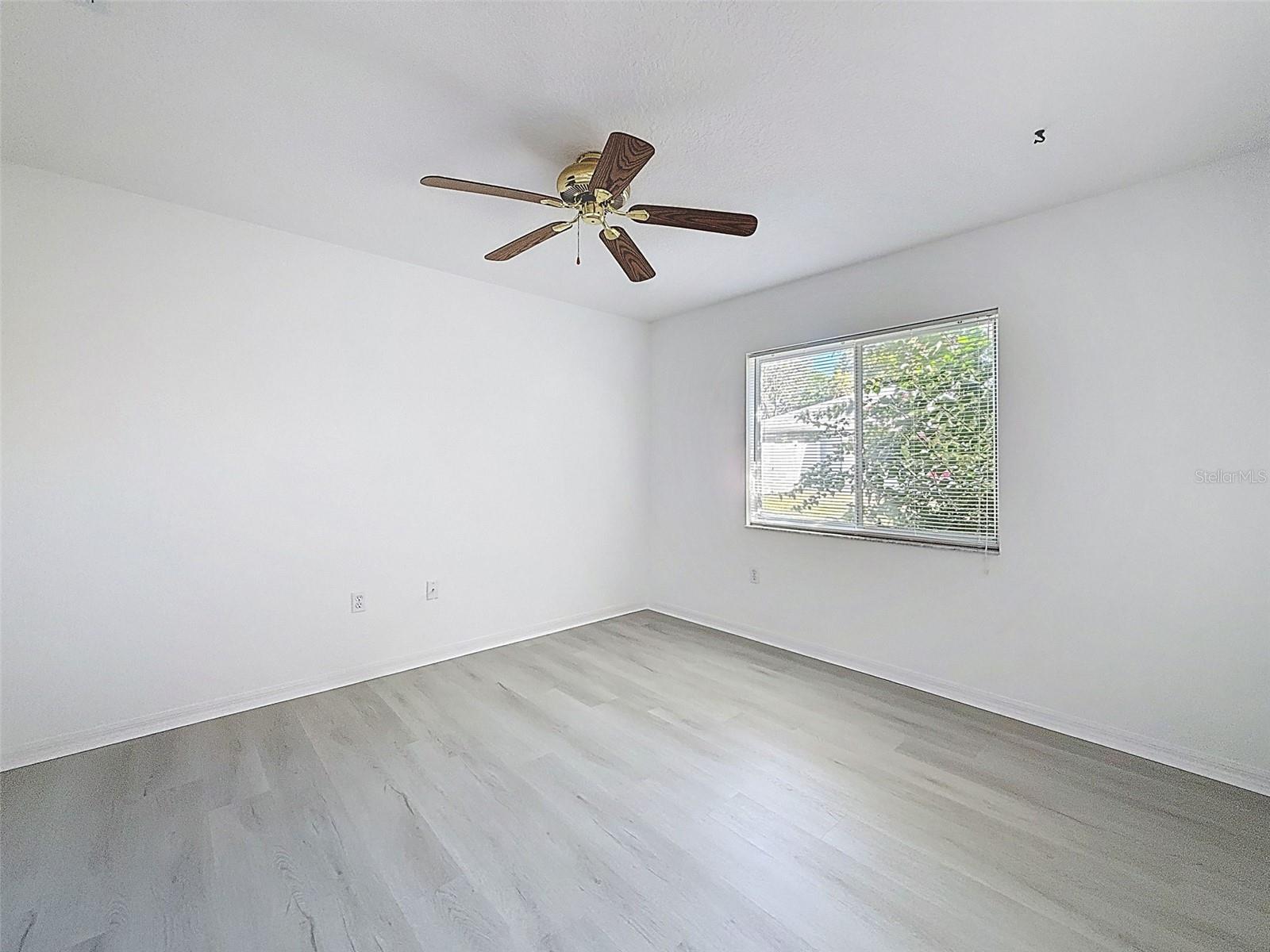 Image 40 of 57 For 11345 Long Hill Court