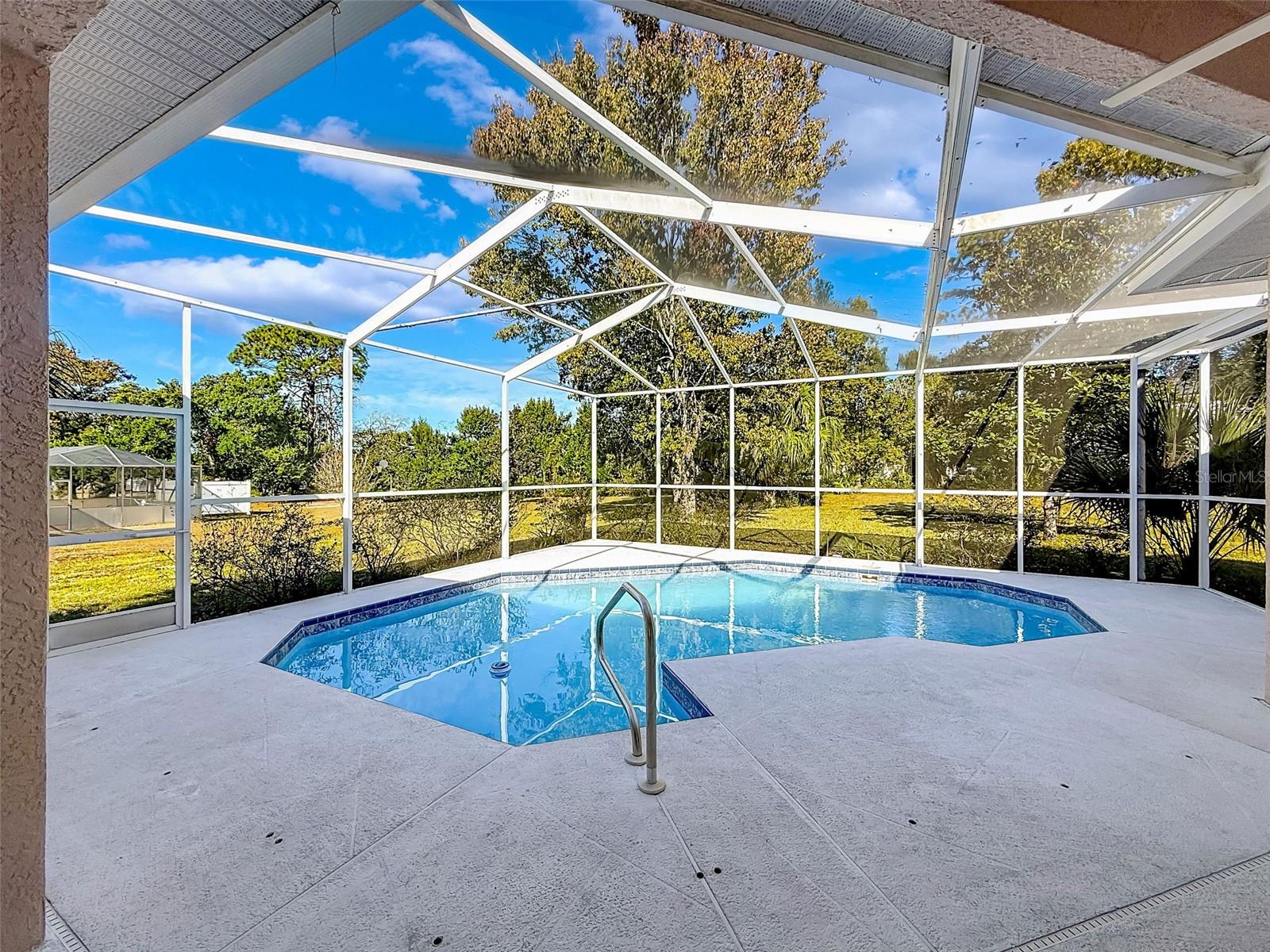 Image 6 of 57 For 11345 Long Hill Court