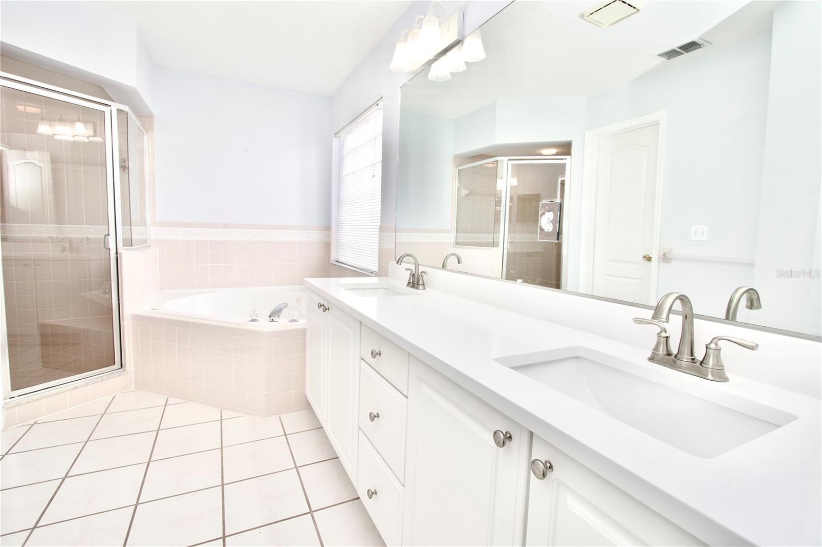 Image 21 of 39 For 29241 Kapalua Way