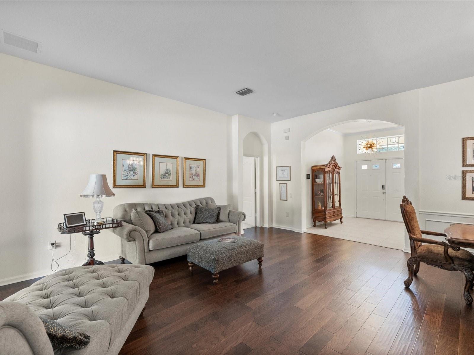 Image 18 of 100 For 26249 Sword Dancer Drive