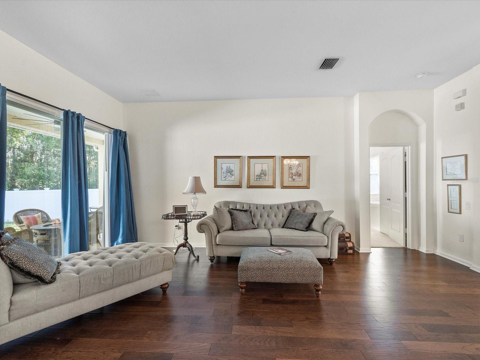 Image 3 of 100 For 26249 Sword Dancer Drive