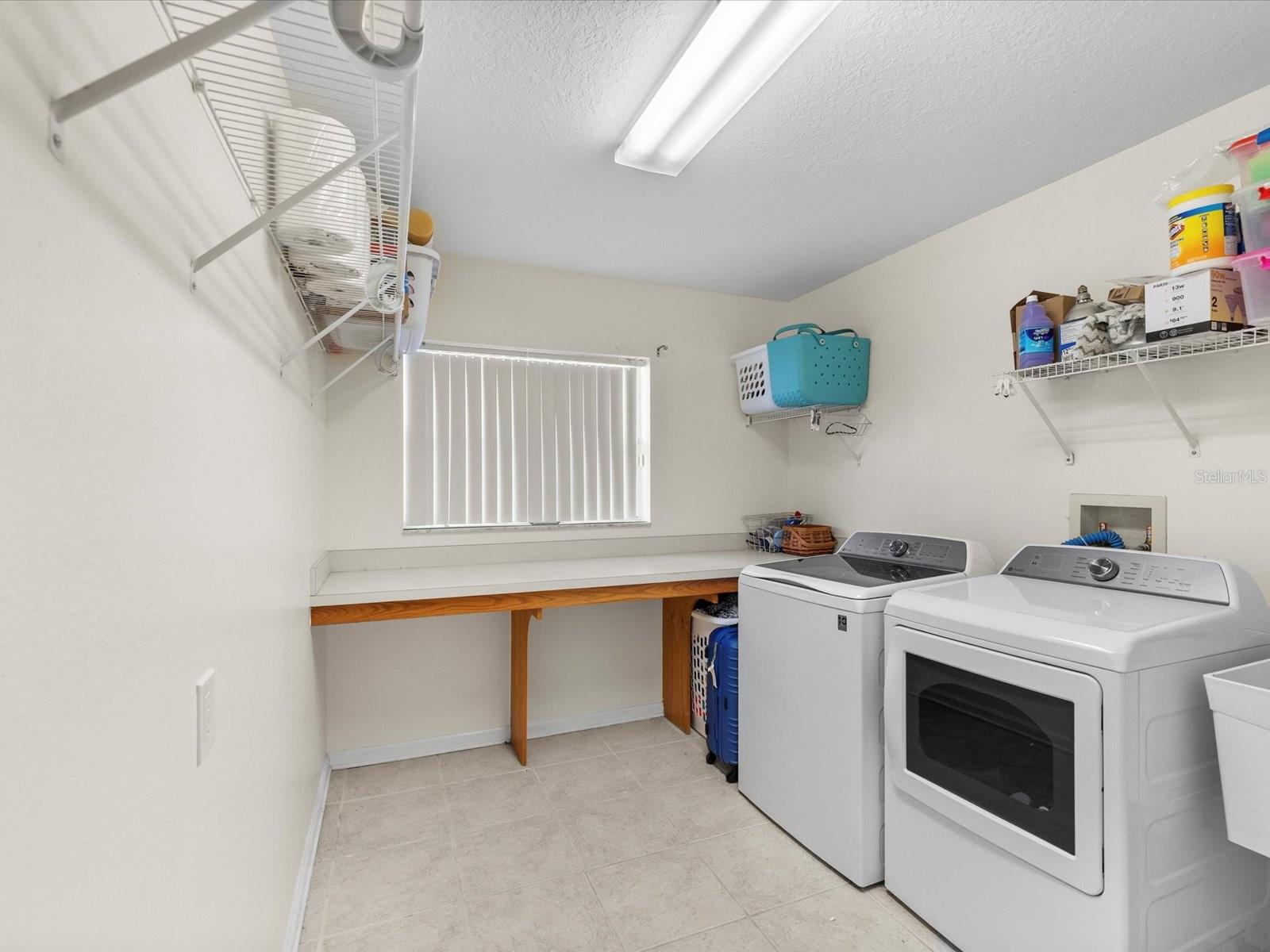 Image 40 of 100 For 26249 Sword Dancer Drive