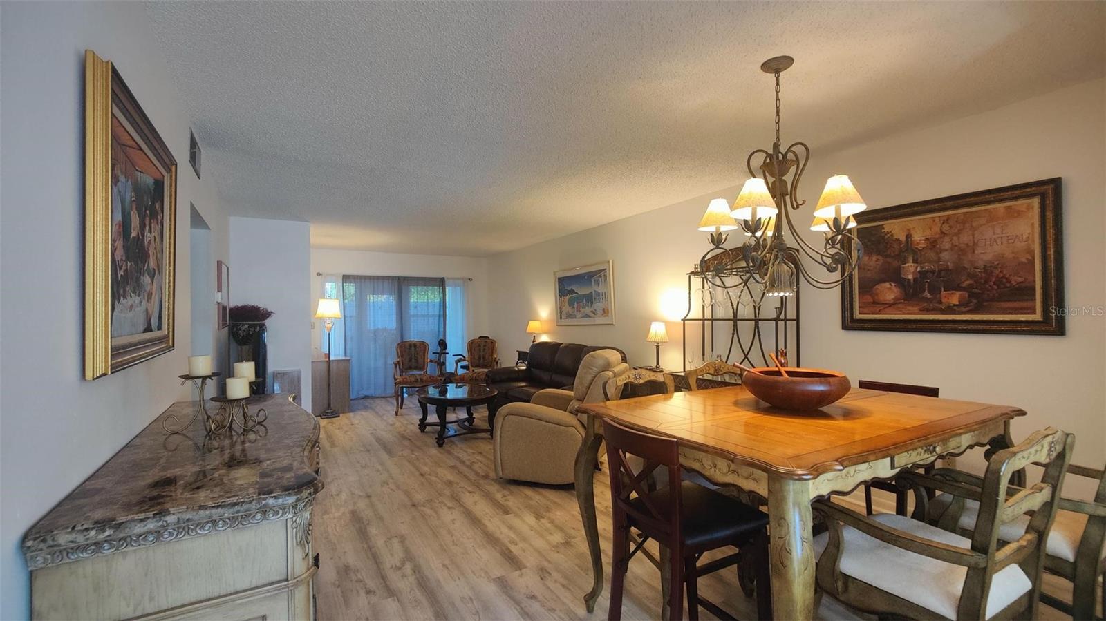 Image 13 of 16 For 952 Virginia Street 103