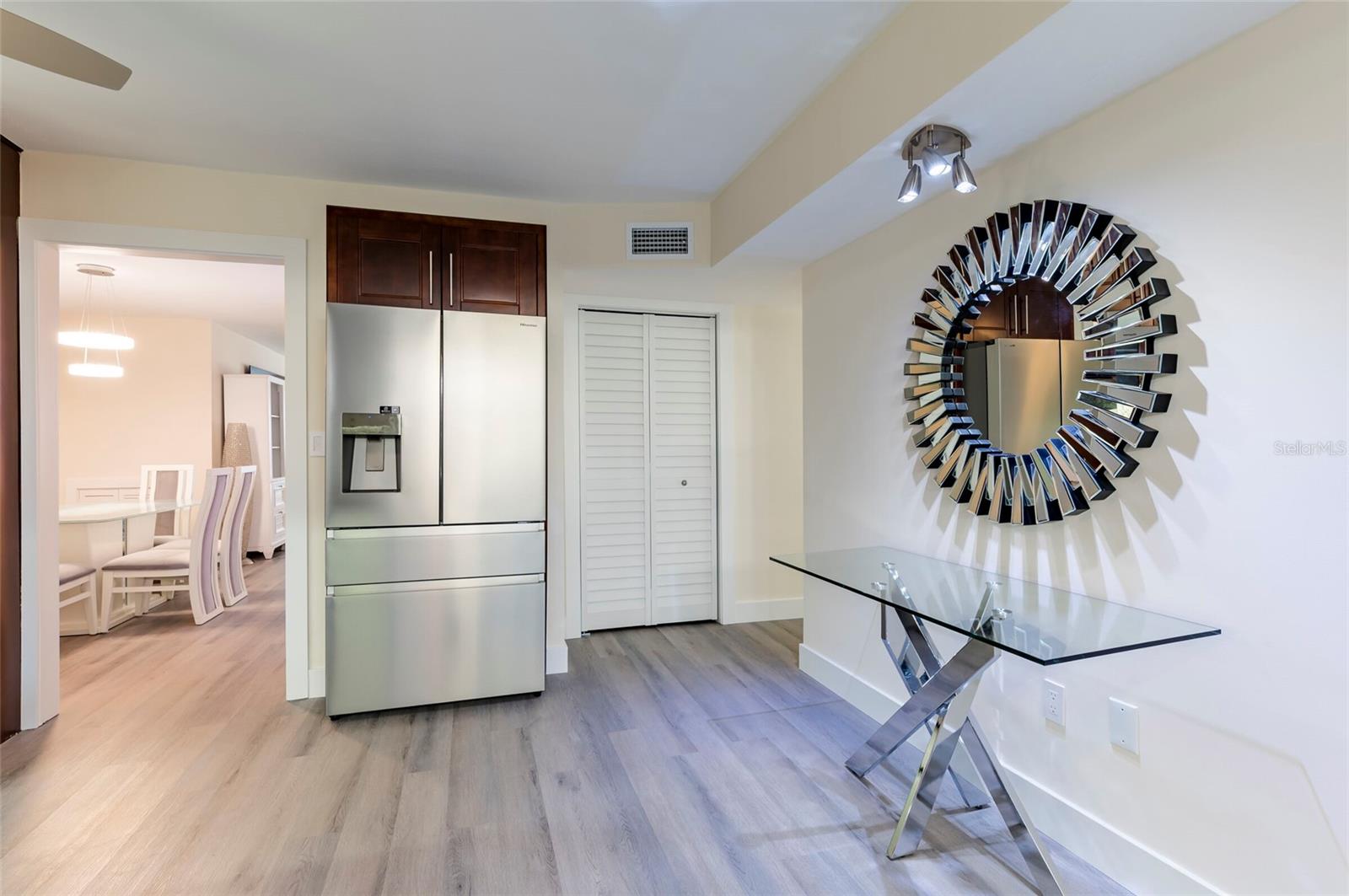 Image 15 of 35 For 1050 Rafael Boulevard Ne 1