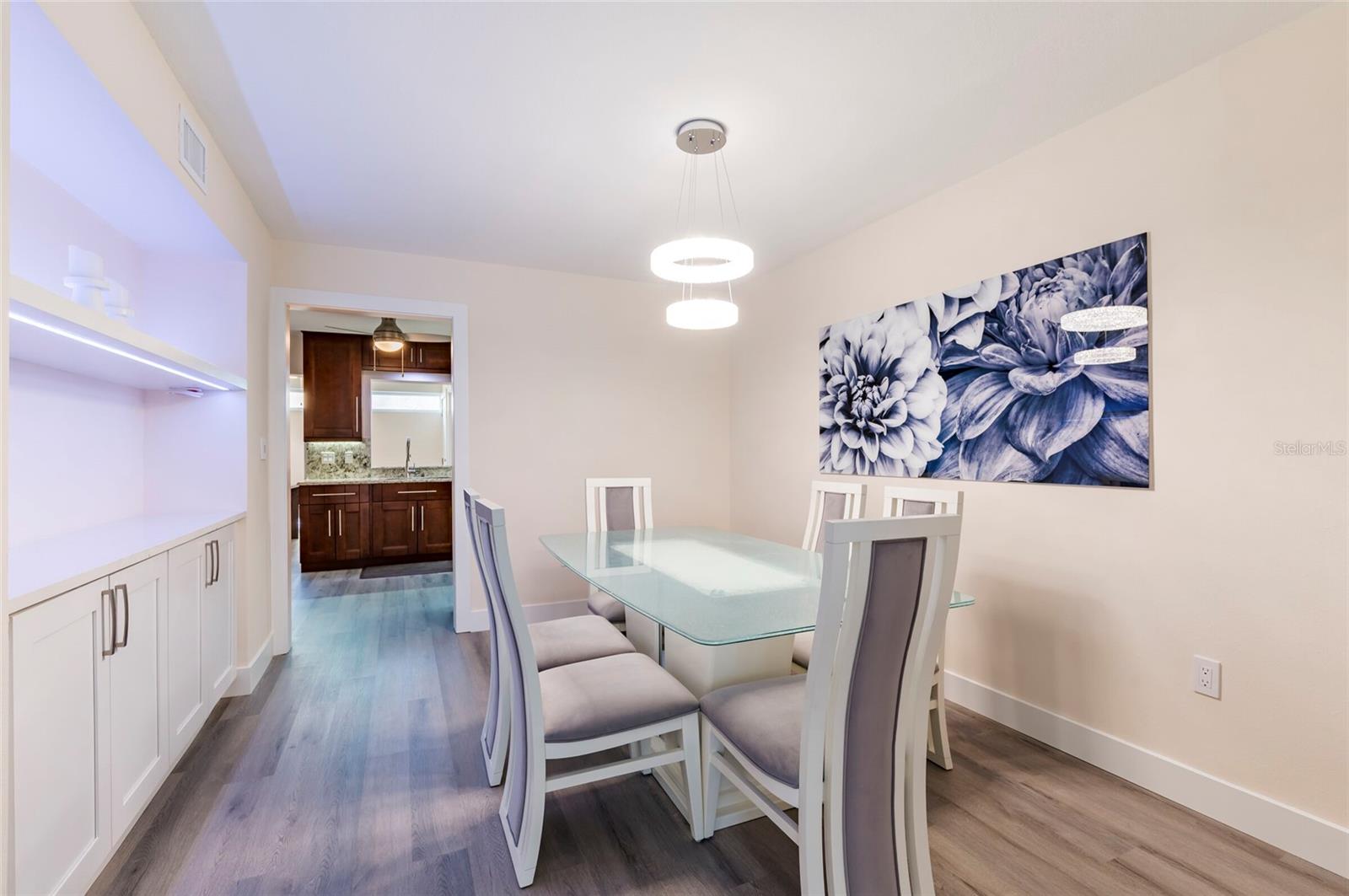 Image 22 of 35 For 1050 Rafael Boulevard Ne 1