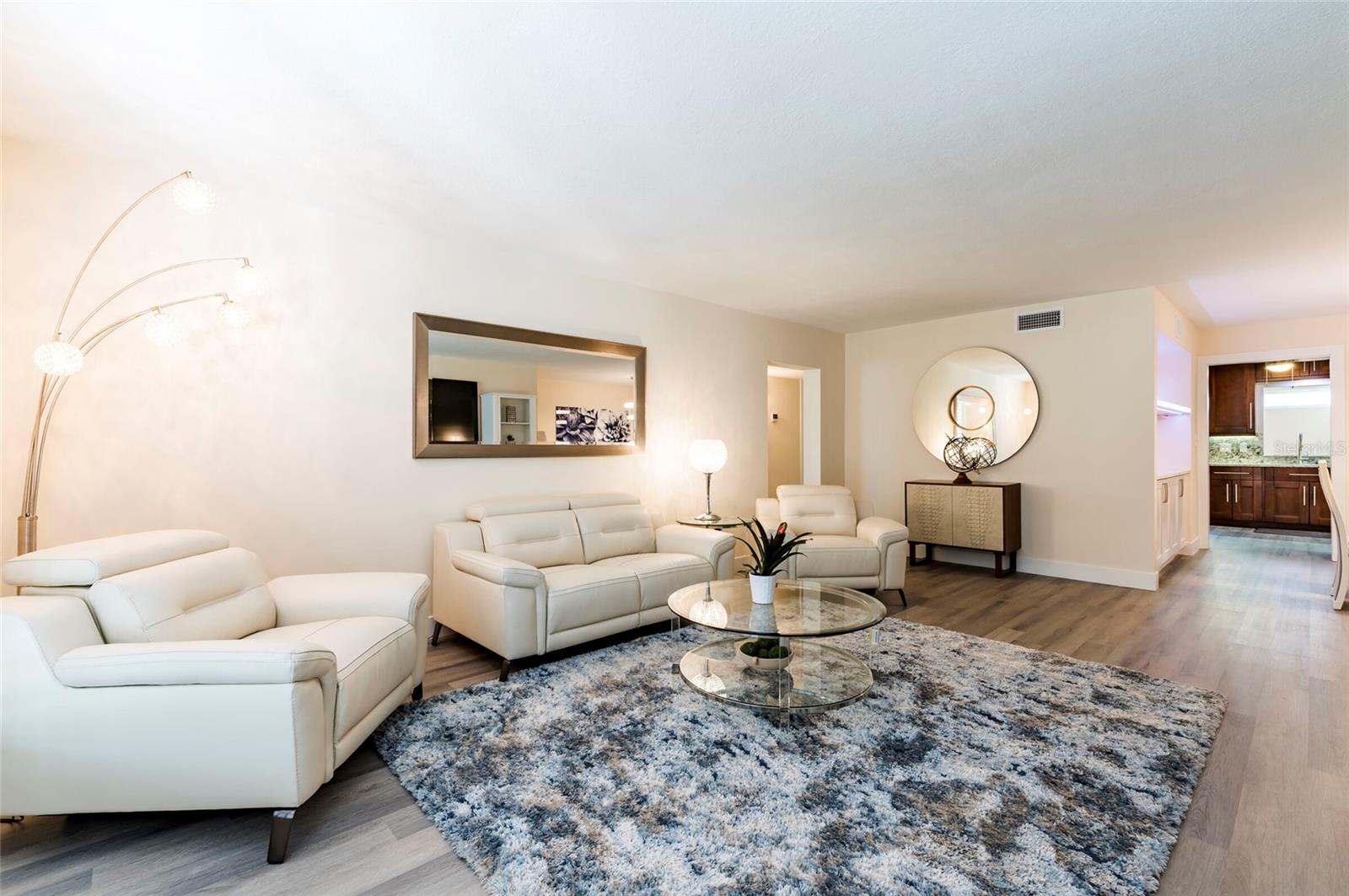 Image 25 of 35 For 1050 Rafael Boulevard Ne 1