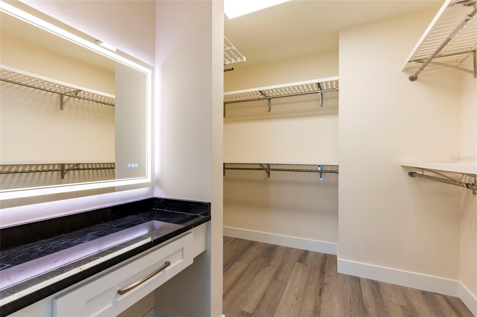 Image 28 of 35 For 1050 Rafael Boulevard Ne 1