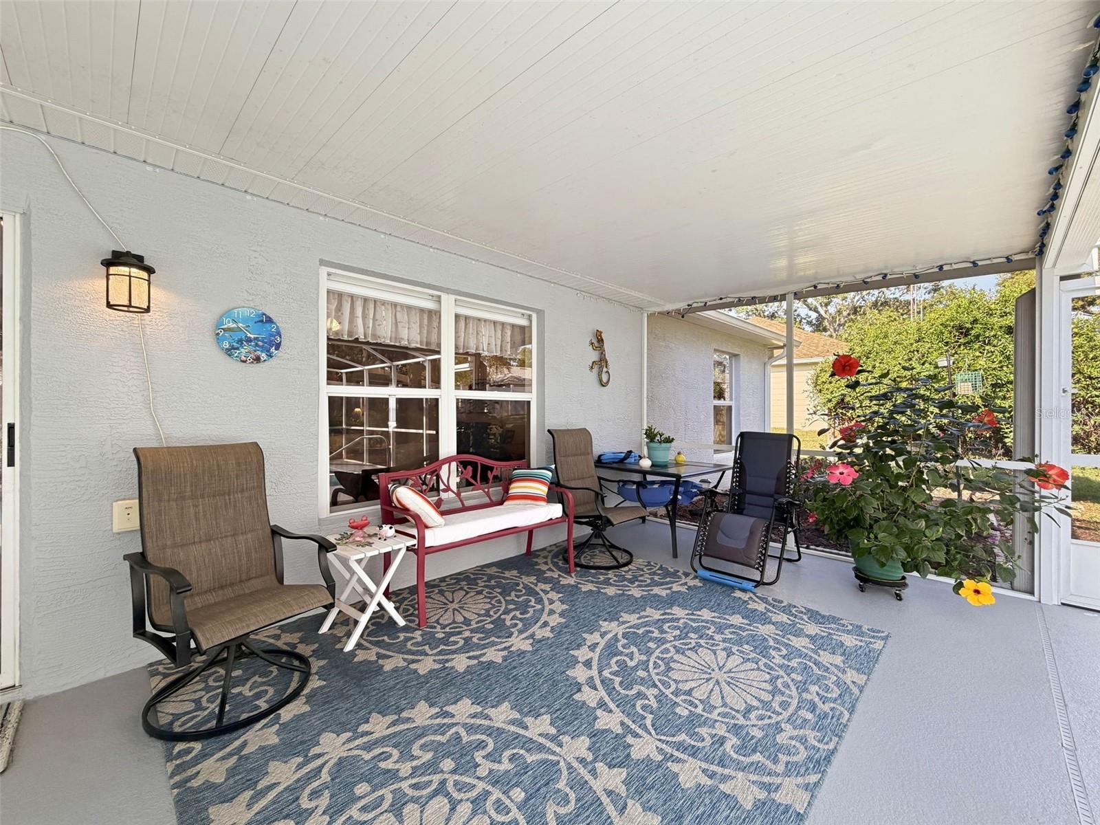 Listing photo id 29 for 2370 Bonkirk Avenue