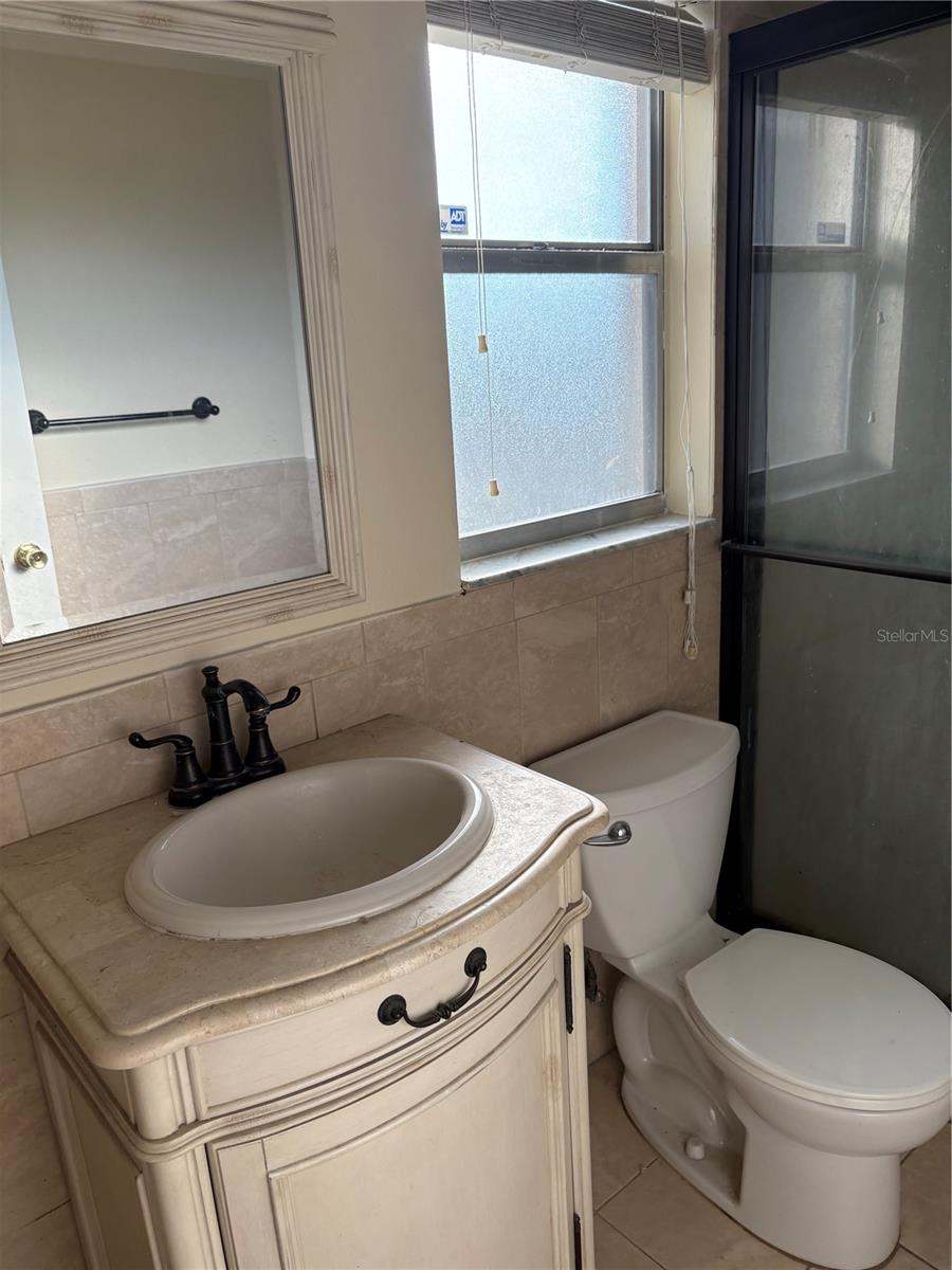 Image 10 of 19 For 9371 Mallard Street