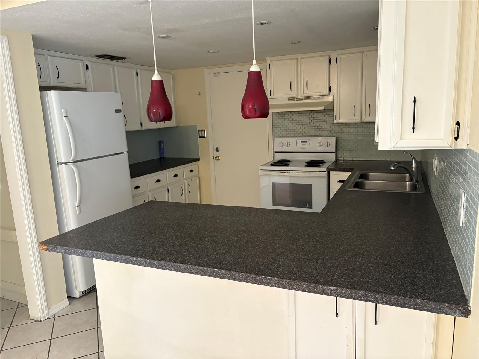 Image 4 of 19 For 9371 Mallard Street