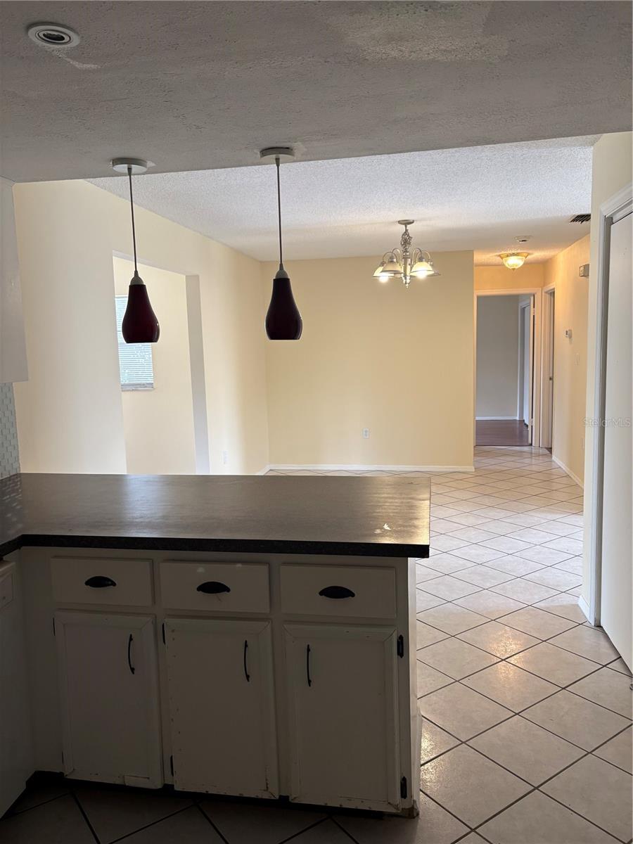 Image 5 of 19 For 9371 Mallard Street