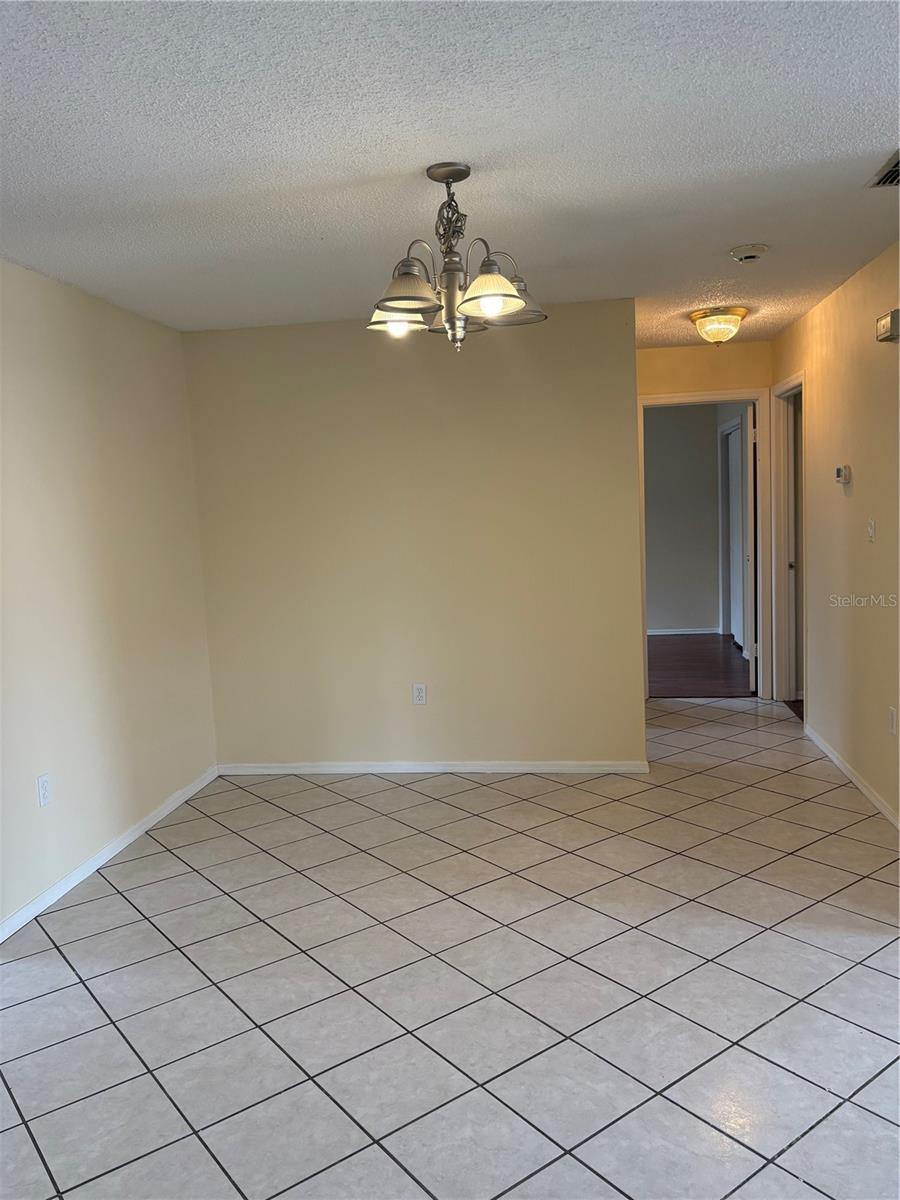 Image 6 of 19 For 9371 Mallard Street