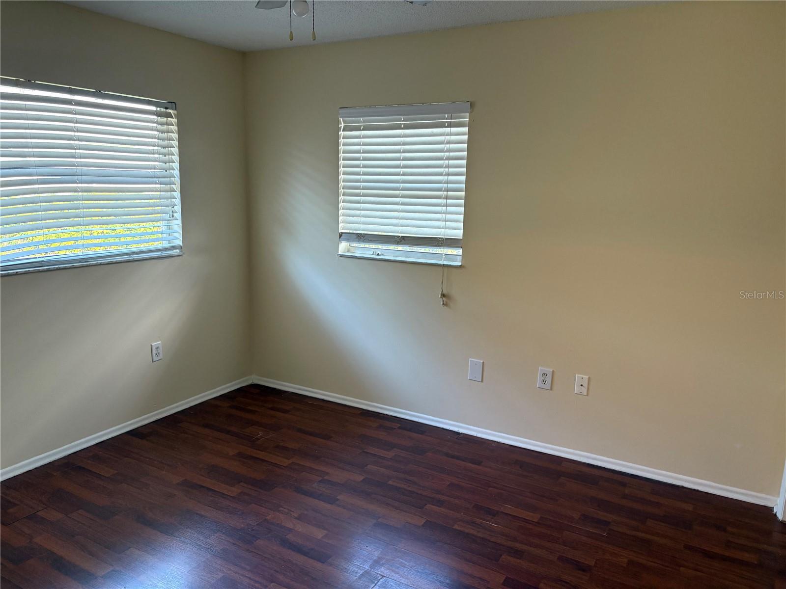 Image 7 of 19 For 9371 Mallard Street