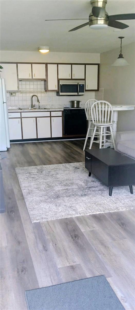 Image 6 of 13 For 4354 Tahitian Gardens Circle F