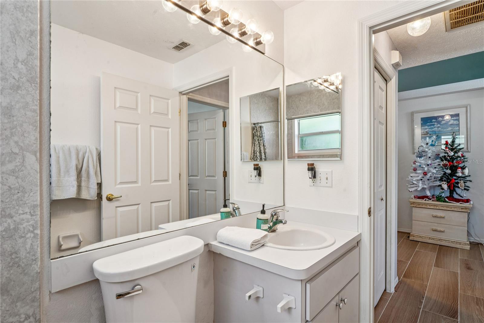 Image 23 of 44 For 7818 Fashion Loop