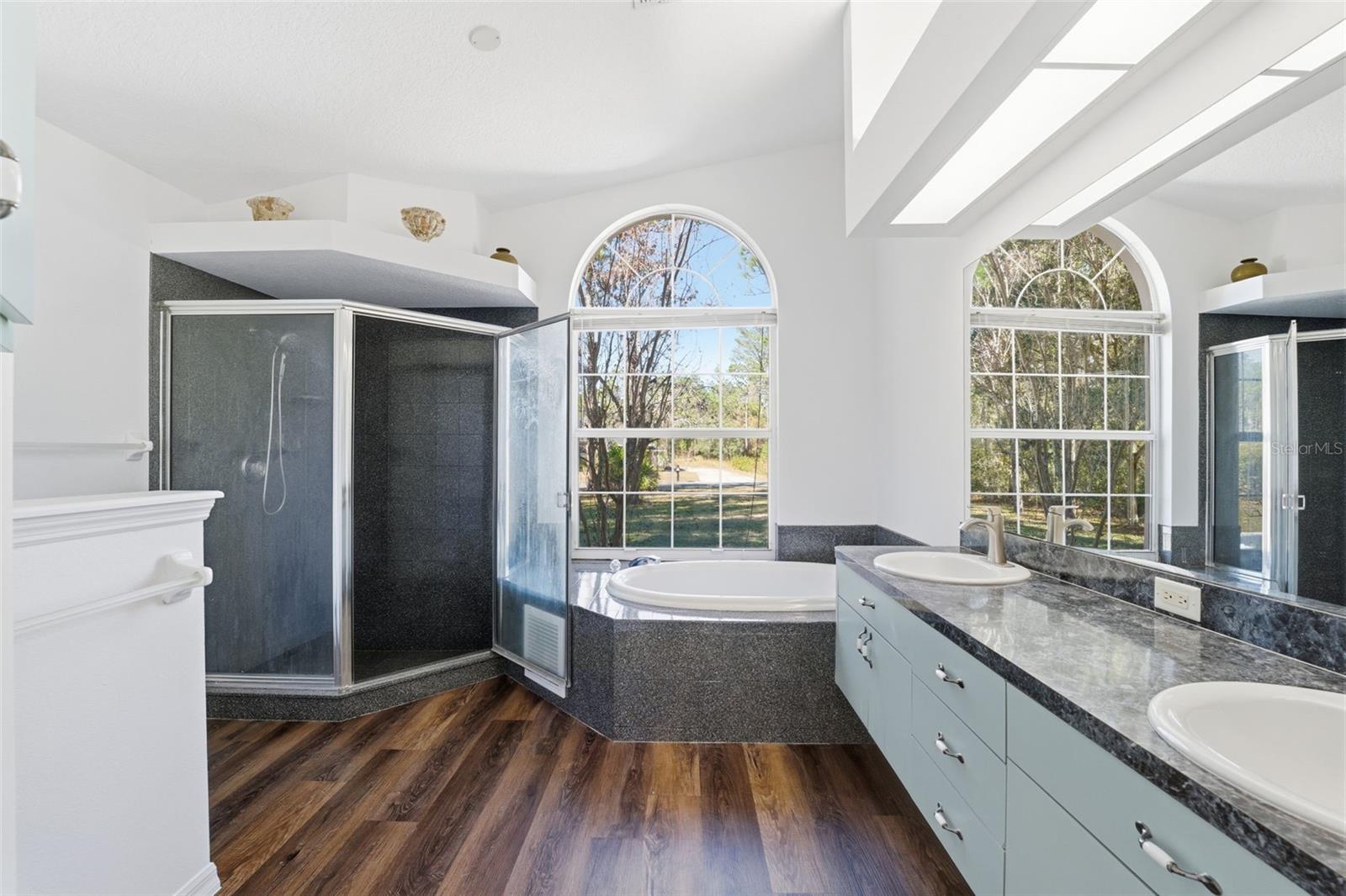 Image 21 of 68 For 4930 Pinto Loop