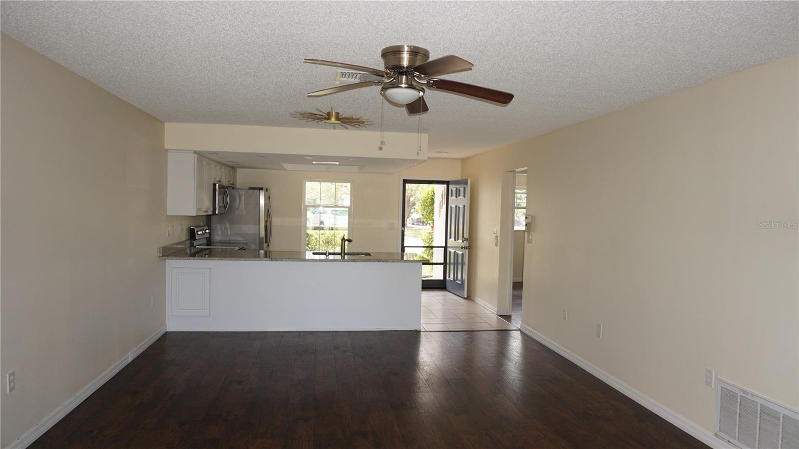 Image 7 of 31 For 7602 Danube Drive 7602