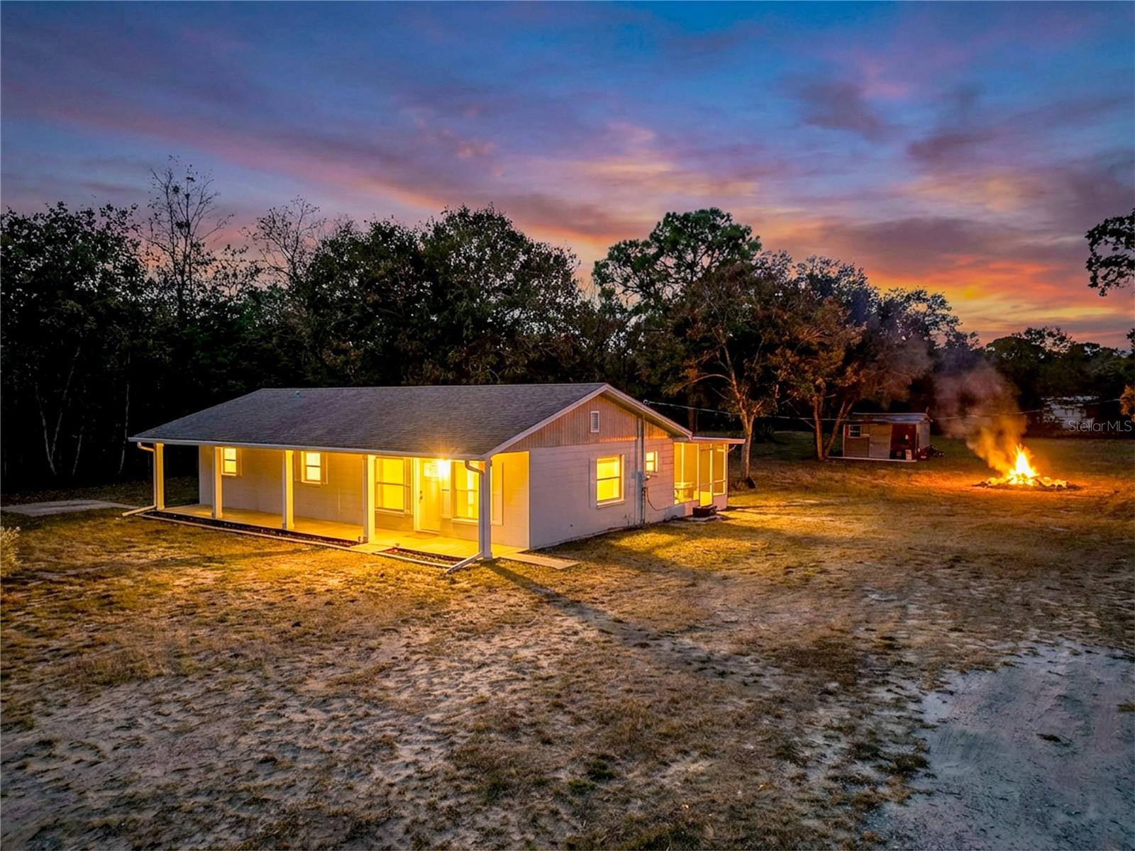 Listing photo id 1 for 9421 Sunshine Grove Road