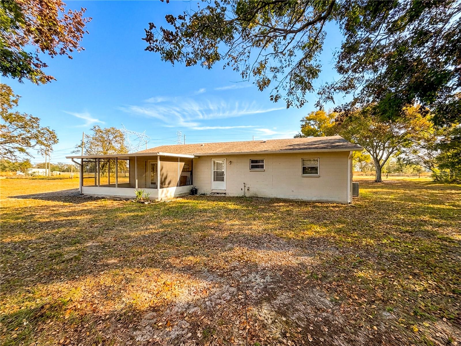 Listing photo id 30 for 9421 Sunshine Grove Road
