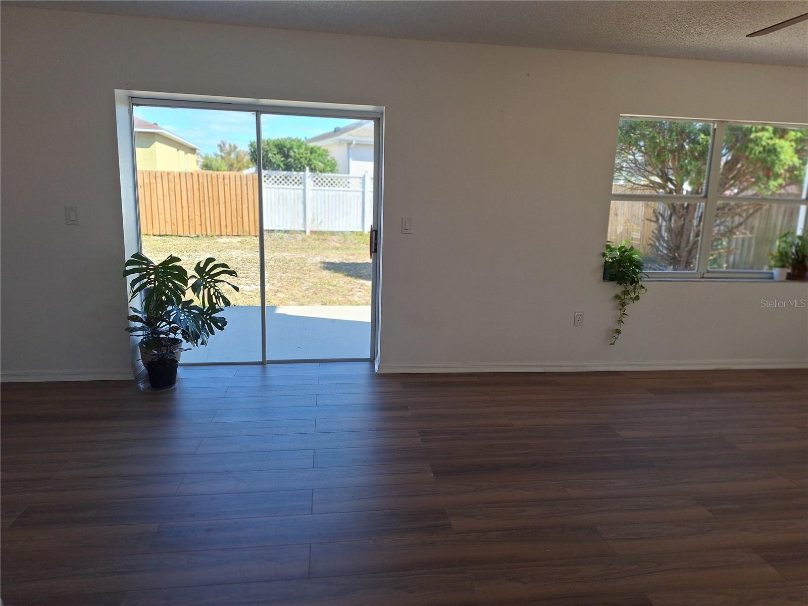 Image 11 of 88 For 10218 Barnett Loop