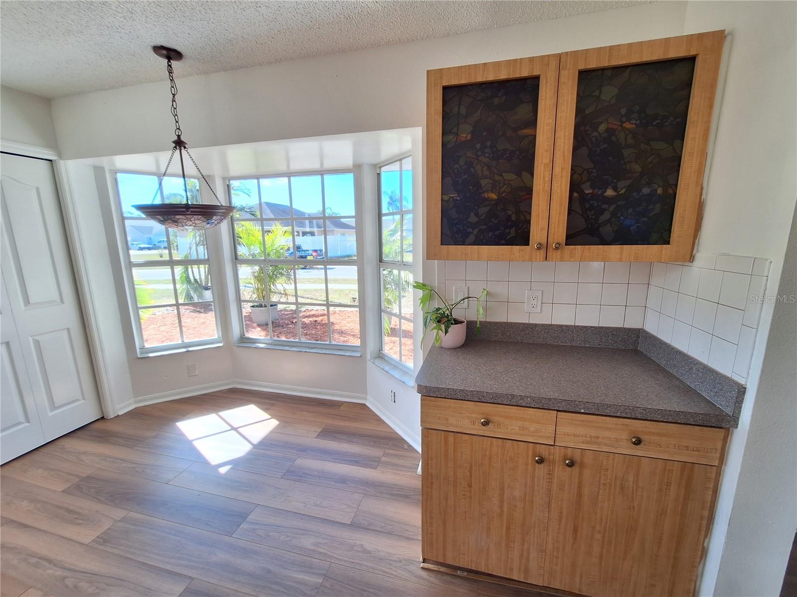 Image 21 of 88 For 10218 Barnett Loop