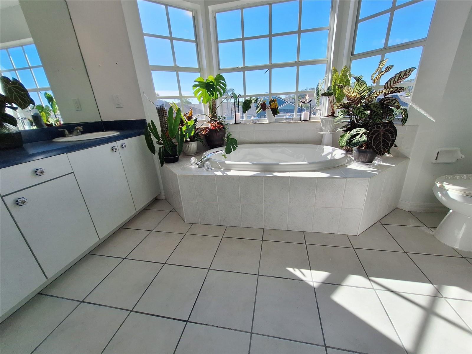 Image 44 of 88 For 10218 Barnett Loop