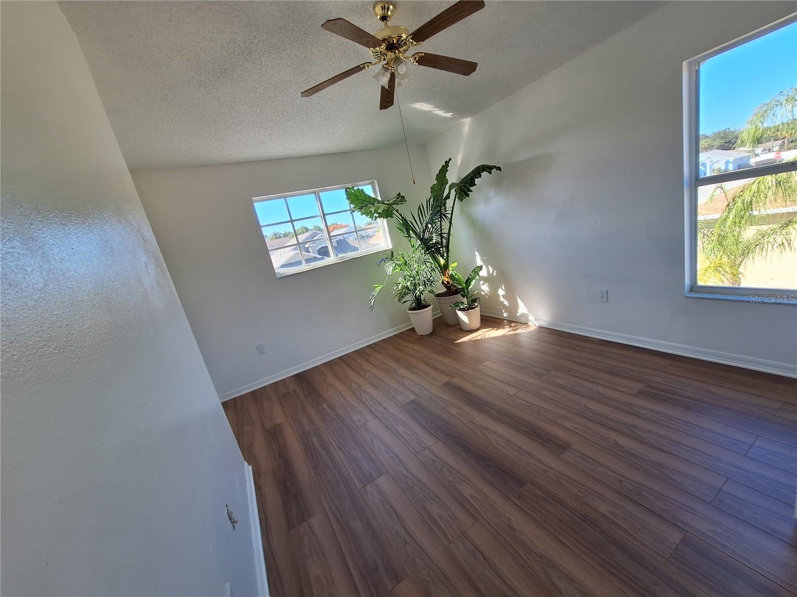 Image 50 of 88 For 10218 Barnett Loop