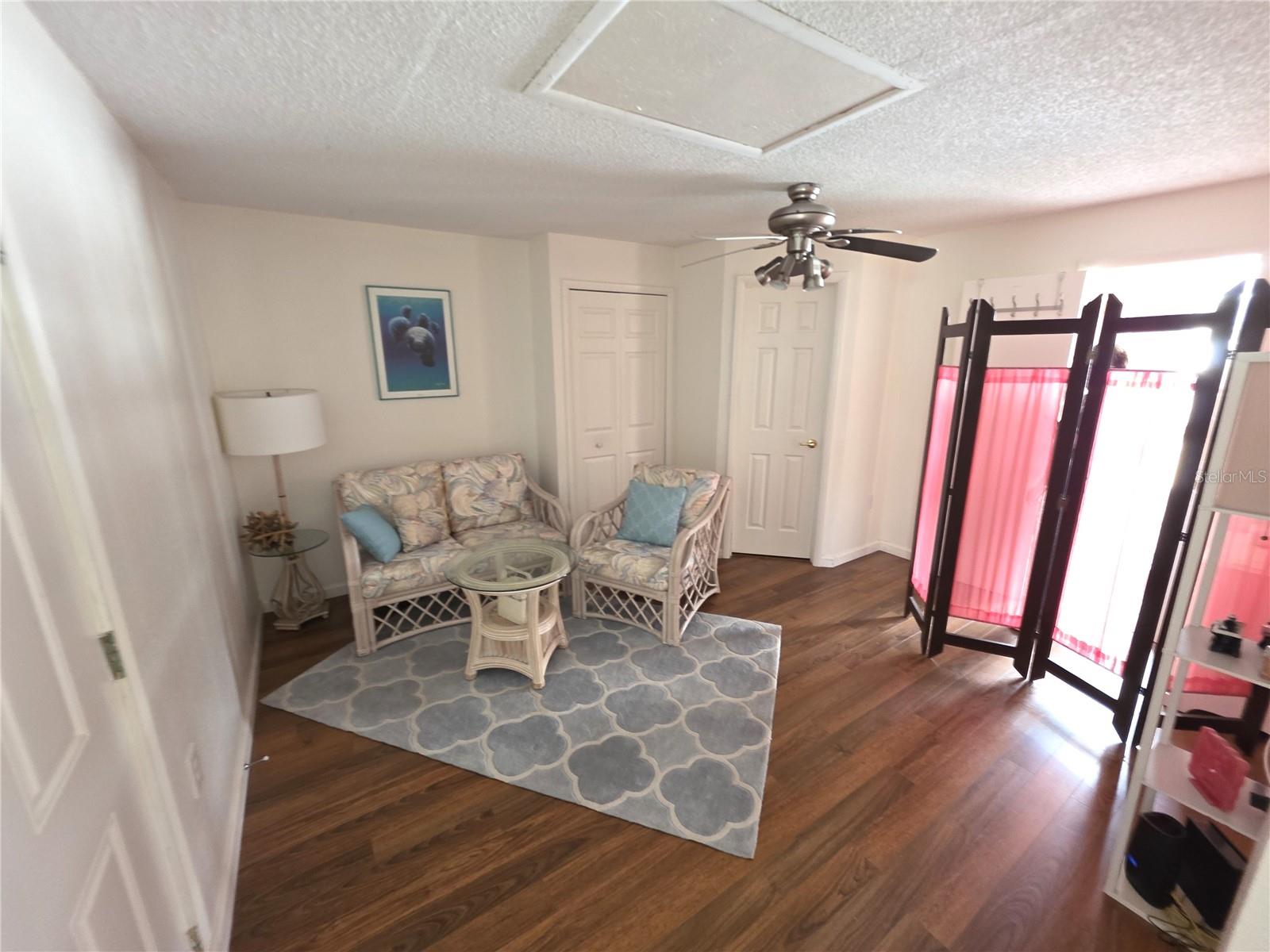 Image 10 of 25 For 6351 Sutherland Avenue